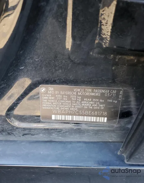 2011 BMW 328 I z USA, uszkodzony, nr VIN WBAPH7C55BE681718